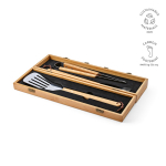 Conjunto de churrasco em caixa de bambu com utensílios para grelhar cor natural