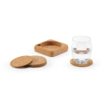 Conjunto de bases para copos redondas em cortiça natural fabricado na UE cor natural vista de ambiente 
