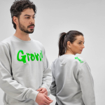 Sweatshirt unissexo de algodão orgânico em felpa escovada 300 g/m² Waikiki cor cinzento-claro vista de ambiente 