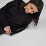 Sweatshirt de mulher em algodão orgânico com gola redonda 300 g/m² Waikiki cor preto vista de ambiente 