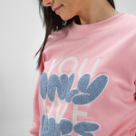 Sweatshirt de mulher em algodão orgânico com gola redonda 300 g/m² Waikiki cor cor-de-rosa vista de ambiente 