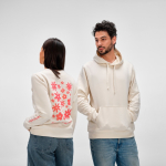 Sweatshirt de mulher em algodão orgânico com gola redonda 300 g/m² Waikiki cor bege vista de ambiente 