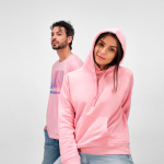 T-shirt unissexo em algodão orgânico corte regular 165g/m² Copacabana cor cor-de-rosa vista de ambiente 