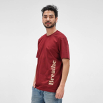 T-shirt unissexo de algodão orgânico em malha canelada 180 g/m² Maya cor bordeaux terceira vista ambiente