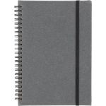 Caderno A5 em pele sintética reciclada com folhas pautadas cor preto primeira vista