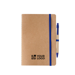 Caderno A5 em cartão reciclado com esferográfica e folhas em branco cor azul ultramarino vista principal