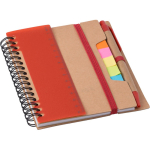 Caderno de papel reciclado com notas adesivas, caneta e folhas pautadas sexta vista