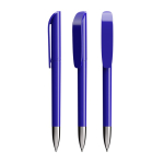 Caneta de plástico com detalhe metálico cromado e tinta preta BIC® cor azul