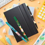 Caneta de plástico com pega ergonómica e tinta preta BIC®