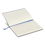 Caderno A5 com capa macia em PU e fita marca-páginas, folhas pautadas cor azul quarta vista