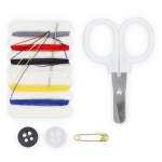 Kit de costura em caixa de plástico com pensos rápido para viagens cor branco quinta vista