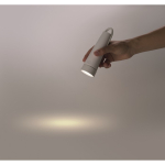 Candeeiro de secretária e lanterna 2 em 1 com luz regulável em 3 modos cor branco vista fotografia