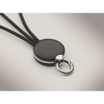 Conjunto de caneta metálica e porta-chaves com cabo de carregamento cor preto vista fotografia quinta vista