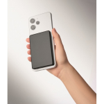 Powerbank magnética em alumínio reciclado com cabo e anel 5.000mAh cor preto vista fotografia quarta vista