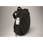 Mochila de nylon repelente à água compatível com portátil de 16” cor preto vista fotografia quarta vista