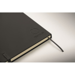 Conjunto de caderno em PU A5 com esferográfica azul e folhas pautadas cor preto vista fotografia quarta vista