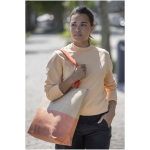 Saco de papel de palha entrançada com fecho e base, capacidade 21L cor mogno imagem de estilo de vida