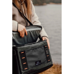 Geleira portátil com alça ajustável e bolsos Nordic Drift Storm10L cor preto vista de ambiente 4