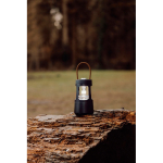Lanterna com coluna e carregamento USB-C Nordic Drift Everest 10W cor preto vista de ambiente