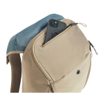 Mochila minimalista com aba magnética para PC 16'' Thule Paramount cor bege sétima vista