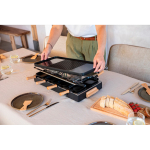Raclette de mesa com placa reversível antiaderente Boska cor preto vista de ambiente 3