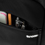 Mochila portátil com acesso rápido e pega superior 16'' Incase Icon cor preto vista décima primeira