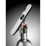 Saca-rolhas em aço inoxidável com mecanismo vertical PushPull AdHoc cor cinzento vista de ambiente