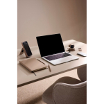 Carregador sem fios ecológico dobrável 2 em 1 com USB-C e 15 W cor marfim vista de ambiente 2