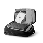Trolley em nylon reciclado com compartimentos organizados e pegas cor preto vista detalhe 2