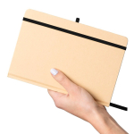 Caderno A5 com capa rígida em kraft, elástico e folhas pautadas cor preto oitava vista
