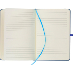 Caderno A5 capa em PU reciclado, marcador de página e folhas pautadas cor azul oitava vista