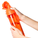 Garrafa de tritan resistente com fecho de clique e pega superior 750ml cor cor-de-laranja primeira vista