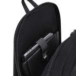 Mochila acolchoada em poliéster e PU com espaço para portátil 15'' 27L