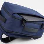 Mochila de cabine em plástico reciclado resistente à água para 17'' cor azul-marinho vista de detalhe 