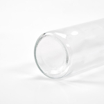 Garrafa cilíndrica de vidro com tampa de rosca antifulgas 520ml cor transparente vista de detalhe 