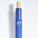 Caneta de alumínio reciclado com acabamento borracha, tinta azul cor azul real