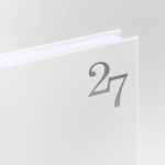 Agenda A5 em pele sintética com capa rígida e espiral dupla prateada cor branco