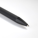 Caneta de alumínio reciclado com mecanismo antistress e tinta preta cor preto