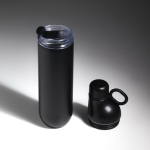 Garrafa térmica em aço inoxidável reciclado convertível em copo 750ml cor preto