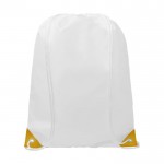 Saco tipo mochila branco com detalhe com cor cor amarelo segunda vista frontal