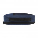 Bolsa de rPET com mosquetão ideal para gadgets cor azul-marinho terceira vista frontal