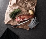 Set para filetar peixe cor prateado vista de ambiente