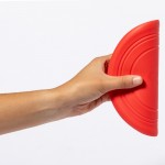 Frisbee leve e flexível para animais de estimação em várias cores terceira vista