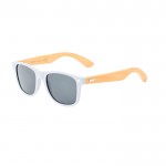 Óculos de sol coloridos com hastes de bambu e proteção UV400 cor branco primeira vista
