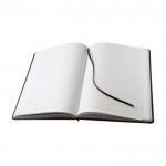 Caderno com capa de pele sintética preta, folhas A4 pautadas cor preto quarta vista