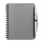 Caderno de capa dura e caneta a condizer, folhas A6 pautadas cor cinzento primeira vista