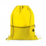 Mochila saco personalizada com bolso cor amarelo primeira vista