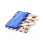 Caderno com porta-lápis e outros acessórios