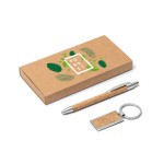 Conjunto ecológico com caneta e porta-chaves cor castanho com logotipo