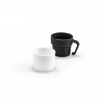 Garrafa térmica com uma chávena na tampa cor branco terceira vista